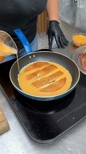 BEC Pancake Roll! Layered in love & bacon 💕🥓 #fblifestyle | Chefclub Network