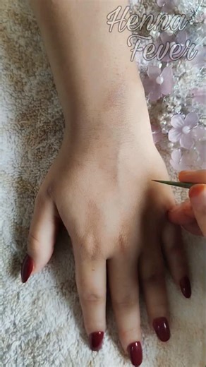 37 reactions | Beautiful Unique Mehendi Henna Design 癩 #henna #mehndi #mehendi #intricate #bridal #unique #easy #floral #love #trending #easyhenna #easymehndi #trendingreels #floralbridal #floralhenna #hennastain #hennafever | Henna Fever | Facebook