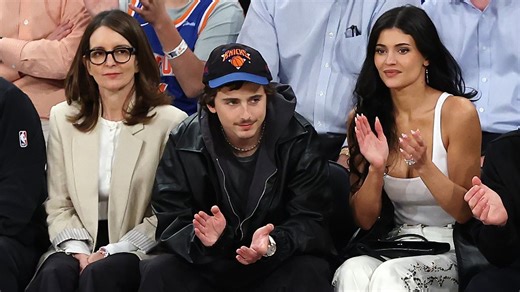 Fans turn on Timothee Chalamet over 'jerk' move toward Tina Fey