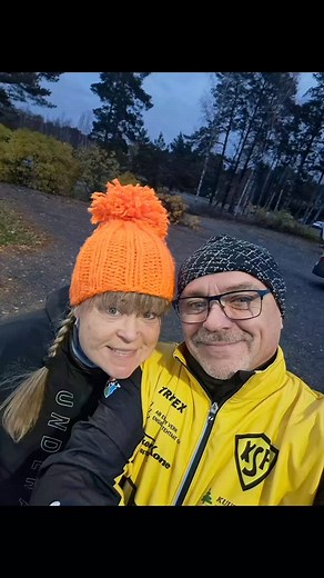 432 reactions · 31 comments | Vi hade planerat en skidresa till Paippi ikväll, eftersom det var där det sade klick för exakt två år sedan, men Lindberg hade säkert slängt sina lite trasiga skidpjäxor i våras, och glömt det, så det blev ändringar i planerna. Padel och mys i Kasnäs, ätit gott med vin och en liiiten cognac. I morgon till Åbo med fina vänner. Haindetbragovänner | Johan Jussi Lindberg | Facebook