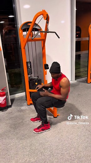 Utiliser la machine Basic Fit pour un dos fort