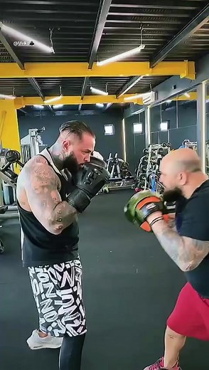 Gemanaru Sandu Gladiatorii pe TikTok