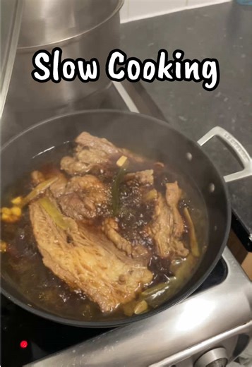 Slow Cooking Fatty Beef Brisket with Aromatic Spices