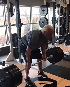 630K views · 10K reactions | 67 year old Ric Flair deadlifts 400lbs (182kg) Woo! | Simplyshredded.com | The Ultimate Lifting Experience | Facebook