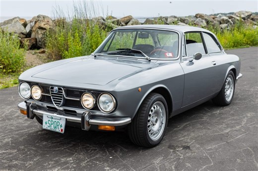 1974 Alfa Romeo GTV 2000