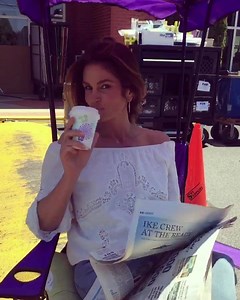 Coffee break on set with Rooms To Go! | Cindy Crawford