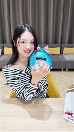 Sanrio Unboxing Part 2 🩵 #규빈 #gyubin #サンリオ #開封動画