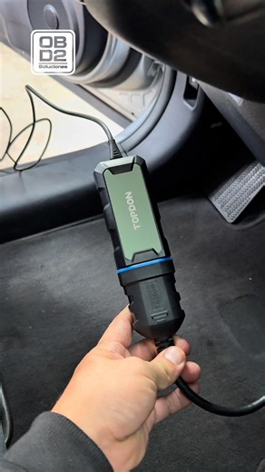 El R-Link J25 34 de Topdon, la herramienta esencial para talleres que buscan diagnósticos y programación profesional con software original. Este interfaz ofrece compatibilidad total con protocolo J 25 34, CAN FD, PDU y DoiP y brindando una comunicación entre la laptop y el vehículo. Incluye 13 drivers J25 34 listos para instalar, permitiéndote trabajar con diversas marcas como Chrysler, Ford, GM, Nissan, Toyota, Honda, Subaru, Land Rover, Jaguar, Volvo, Wuling, Volkswagen/Audi, Benz (Mercedes), 