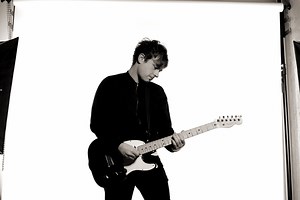 Introducing singer-songwriter TIM Brooks with new single 'Quicksilver' • WithGuitars