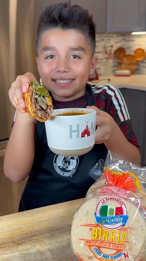 Try the new La Banderita Carb Counter Birria Spiced flour tortillas and enjoy the perfect LOW CARB birria taco. 🌮🔥 | Diabetic Superkid