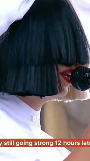 Sia Unstoppable LIVE