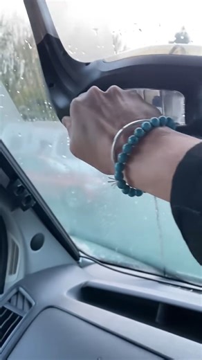 Don’t let damp and condensation ruin your autumn adventures with our five simple ways to keep your motorhome fresh and cosy this season 👇 1️⃣ Keep air flowing with good ventilation 2️⃣ Wipe away condensation 3️⃣ Fit thermal windscreen covers 4️⃣ Try a moisture trap 5️⃣ Leave the wet gear (and muddy paws 🐾) at the door | Caravan Guard