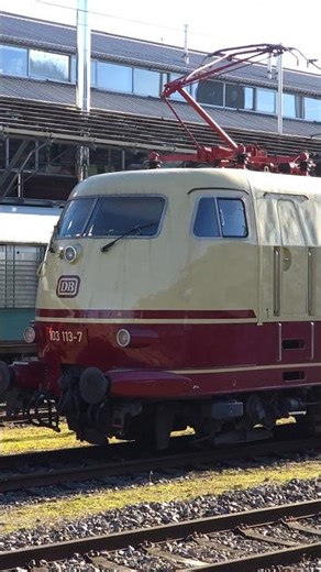 BR 103 113 Kultlok IC Sonderzug Konstanzer Bahnhof BR103 E03 NostalgieZugReisen