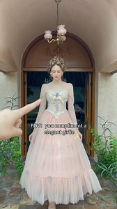 ✨What to wear to the party at the end of 2024? The palace style dress will make you stunning! The printed fabric is matched with a large skirt made of tulle, which makes retro and gentle coexist. The flowers and bows at the neckline outline a delicate visual aesthetic. The overall design is derived from the imagination of the life of medieval nobles 🎀 The skirt sways while walking, like a blooming English rose. Choose this dress for a winter ball, and you can match it with a coat, showing a dif