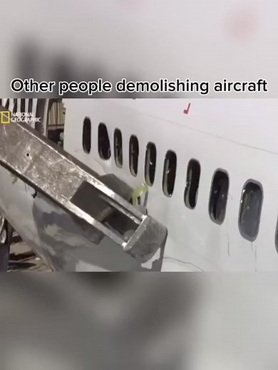 560K views · 3.3K reactions | Wholesome+moment+in+aviation+-) | World Aircraft | Facebook
