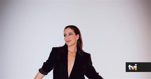 Inspire-se nas calças transparentes de Beatriz Costa para arrasar na passagem de ano!