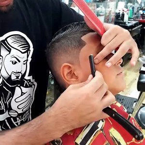 Need help achieving a quick kids Mohawk? Look no further, Press Play ▶▶▶ and get inspired. 󾭻󾍛 󾆙 󾆙 󾆙 #BarberProdigy #YoungNFly #YoungNFreshBarbers #KidCut #BarberLove 󾆙 󾆙 󾆙 InstaCred 󾓯:@ l0u_da_barber | Barbershapp