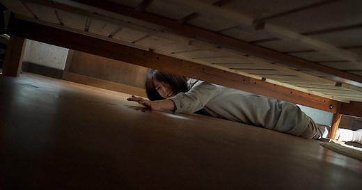 Vì sao 'Mộng du' được Bong Joon Ho khen là phim kinh dị độc đáo nhất thập kỷ?