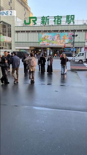 JR新宿駅とバスタ新宿に入るバス！ #新宿 #Shinjuku #ShinjukuSTATION #STATION #新宿駅 #バスタ新宿 #bus