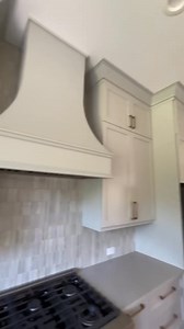 Fresh, functional, and quietly refined.✨ ⠀⠀⠀⠀⠀⠀⠀⠀⠀ This custom range hood blends seamlessly into its surroundings, proving that subtle curves and soft tones can still make a powerful design statement. ⠀⠀⠀⠀⠀⠀⠀⠀⠀ Credit: kansascabinets Hood: Tamburo Wall | Zephyr