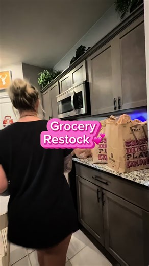 Grocery restocks 💕 honestly I love being able to restock all the foods! What is your toddlers favorite snack?! #groceryrestock #sahm