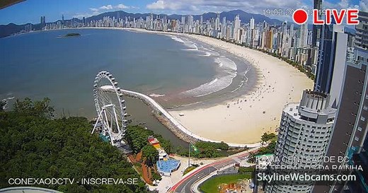 【LIVE】 Cámara web en directo Balneario Camboriú - Playa Central | SkylineWebcams