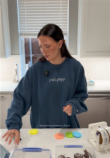 Preparing for the Big Game: Cake Pop Orders📦🏈