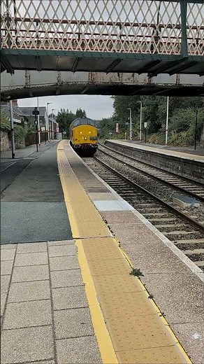 Railway Spectacle! Class 97 Locos Blast Through Newtown
