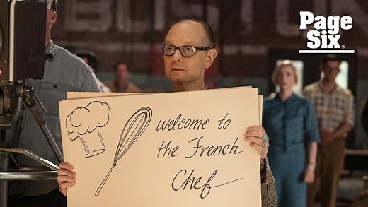 David Hyde Pierce calls Julia Child's homophobia 'confusing'