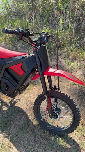 The suspension, torque, and battery life on the YOZMA IN10 are actually insane ⚡️🏁 40mph top speed