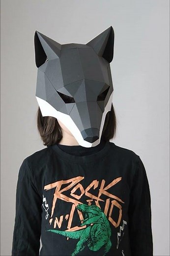 Wolf mask for kids. #craft #diy #wolfboy #papercraftideas #papermask #diykidscraft