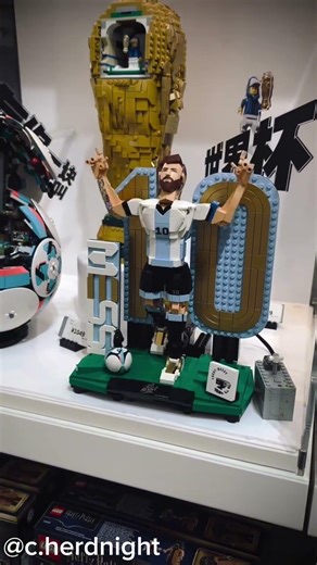 Lionel Messi LEGO figure having an epileptic seizure (in store 🤣) #lego