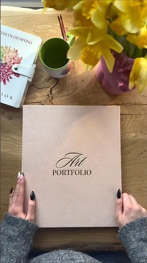 These portfolios are amazing for storing your artworks🤩🤩🤩 #artportfolio #watercoloring