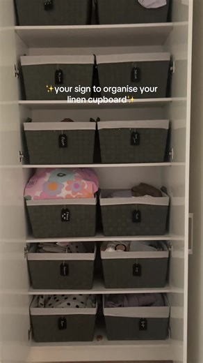Linen Cupboard Organization Tips You Need to Try