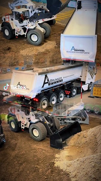 Baustellen betrieb #rctruck #rc #construction #rcmodel #baustelle