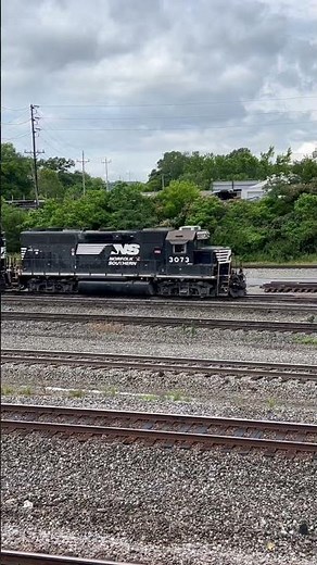 NS 3073-726 switching at the DeButts yard