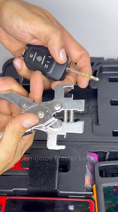 This is how this incredible tool for car locksmiths works, to remove the pin from the folding keys 🔥⚙️🐉...... Así funciona este increíble Herramienta de cerrajeros de autos, para sacar el pin de las llaves plegables 🔥⚙️🐉…… #lifestyle | Cerrajeros Master Locks