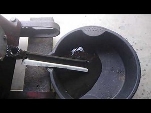 Changing the oil on a la or lb ihc or McCormick deering motor