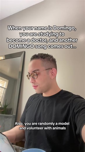 Ariana Grande in SNL Domingo Skit