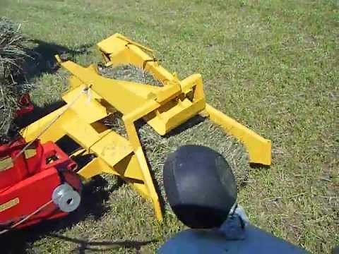 Haying with the 1002 Stackliner