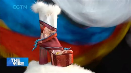 By combining traditional Chinese cultural elements and traditional Chinese handicrafts such as Shu embroidery, an intangible cultural heritage from Sichuan, designer Liu Qiongying is sharing the joy and confidence of wearing beautiful shoes with women around the world while promoting traditional Chinese culture. #TheVibe #Heritage | China Plus Culture