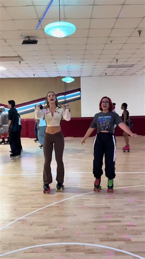 7.6K views · 235 reactions | Jam session w @Meg ❤️ #fyp #foryoupage #dancing #skatingtiktok #skating #rollerrink #rollerskating #partnerskate | Binnnaaa | Facebook
