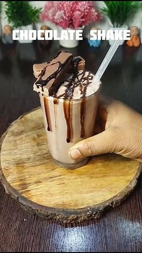 super creamy and thik chocolate shake🍶 🍫. #shake #recipe #tasty .