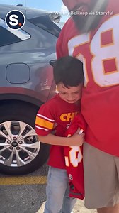 A young football fan was overjoyed after receiving tickets to a Kansas City Chiefs game as an early birthday gift!🥹 ❤️💛 | storyful