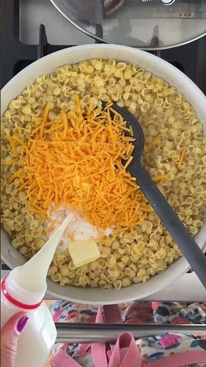 One Pot Mac and Cheese
