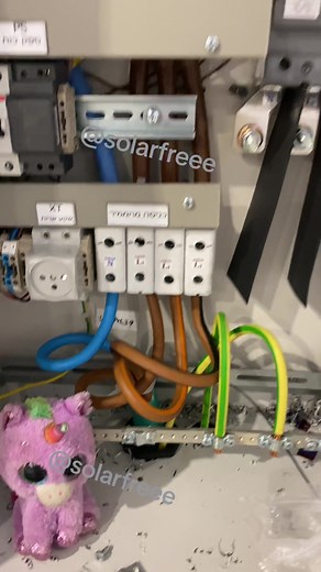 #solarsystem #solarpanelcompany #solarpanel #solar #energy #greenenergy #green #solarenergy #panel #sma #trinasolar #solaredge #סולארי #מערכתסולארית #חשמל #electritian #sungrow