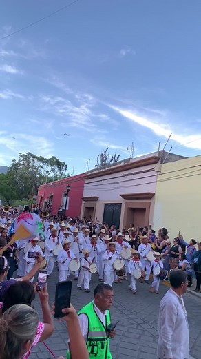 Guelaguetza 2024 #guelaguetza2024 #oaxacamagico #oaxaca #destino #mexicolotienetodo #tradicion #cultura #vivelavida #oaxaca #baile #viral