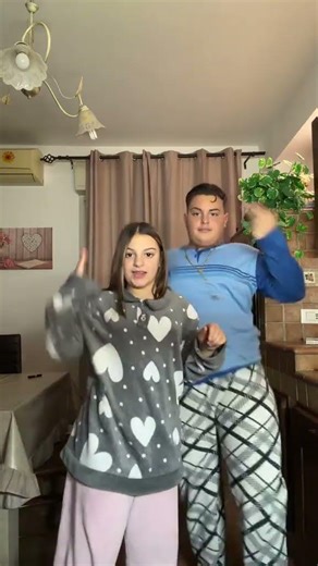 BALLO DI ROSARIO E AZZURRA