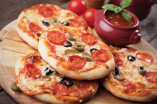Receita fácil de minipizza caseira | Receitas