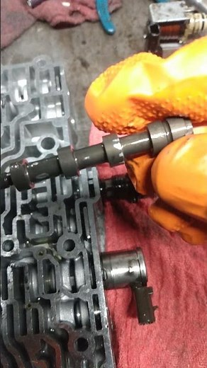 4T65E TRANSMISSION: Valve in valve body damaged!